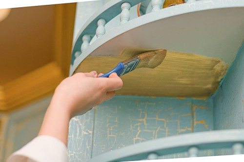Покраска мебели: инструменты и материалы, подготовительные работы и окрашивание старой мебели и декорирование