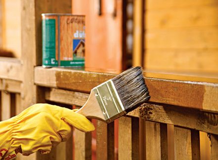 Окраска древесины: особенности, подготовка, материалы