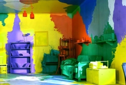 Покраска стен водоэмульсионной краской: снятие старой отделки смывкой или феном, шпаклевка дефектов, работа валиком или краскопультом
