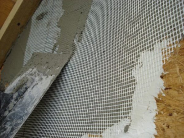 Подготовка и нанесение на потолок из осб лака или краски