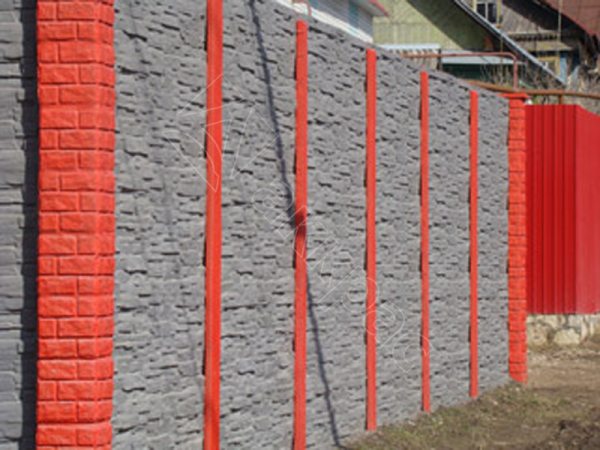 Как покрасить бетонный забор?