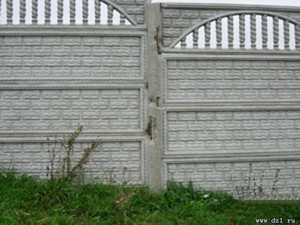Чем покрасить бетонный забор: делаем выбор