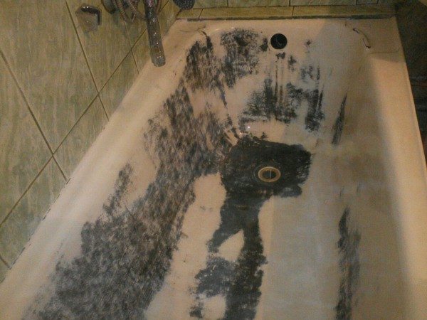 Как выполняется покраска старой ванны