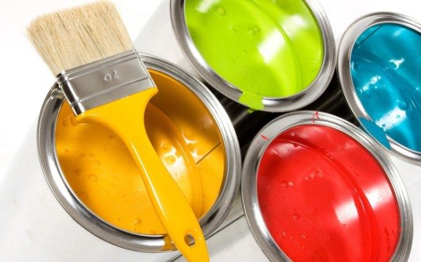 Чем покрасить вагонку снаружи дома: выбираем краску