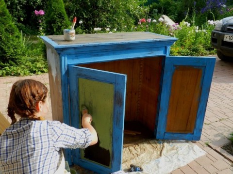 Краска для деревянной мебели – самый недорогой способ обновить старый гарнитур