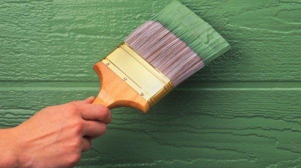 Краска для фасада деревянного дома: какую выбрать